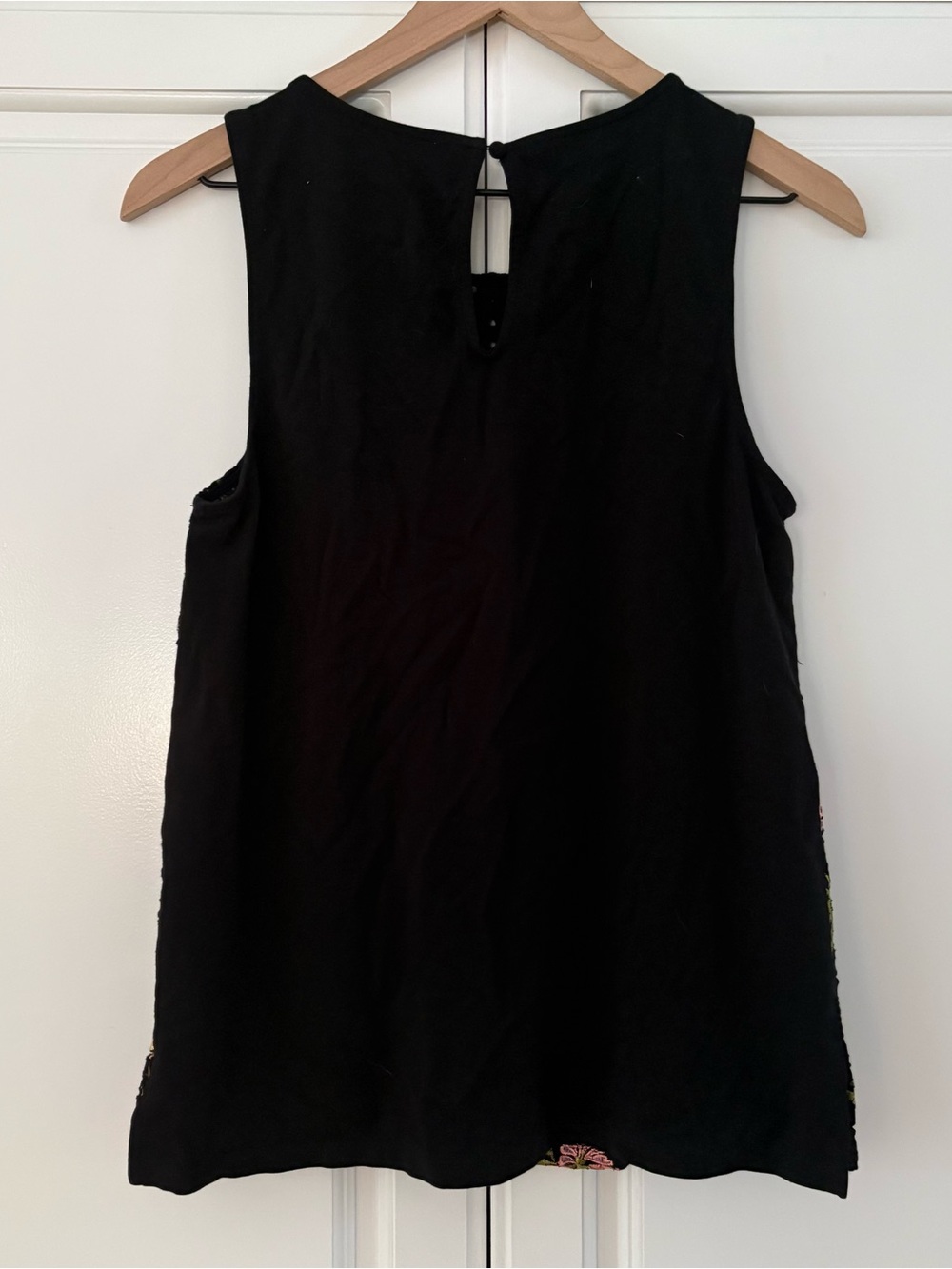 Anthropologie Meadow Rue Small Harriet Purple Floral Embroidered Black Top - Picture 6 of 7